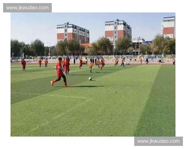 激情碰撞绿茵场 世界杯主题歌曲带你感受赛场魅力与欢呼狂潮